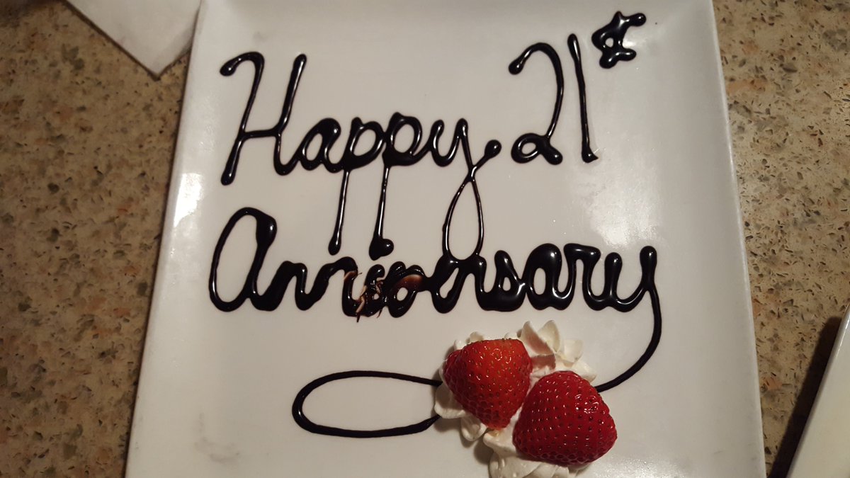 EndlessSummerLP's tweet image. Some of you are just getting married while my husband and I are celebrating 21 yrs at Table#21 @MeltingPot