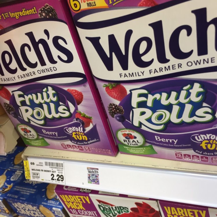 DSunderhaus's tweet photo. Look what I found at the grocery! @Influenster @WelchsFruitSnck #WelchsFruitSnacks #UnrollTheFun #Complimentary #Contest https://t.co/JWfmNYOCmV