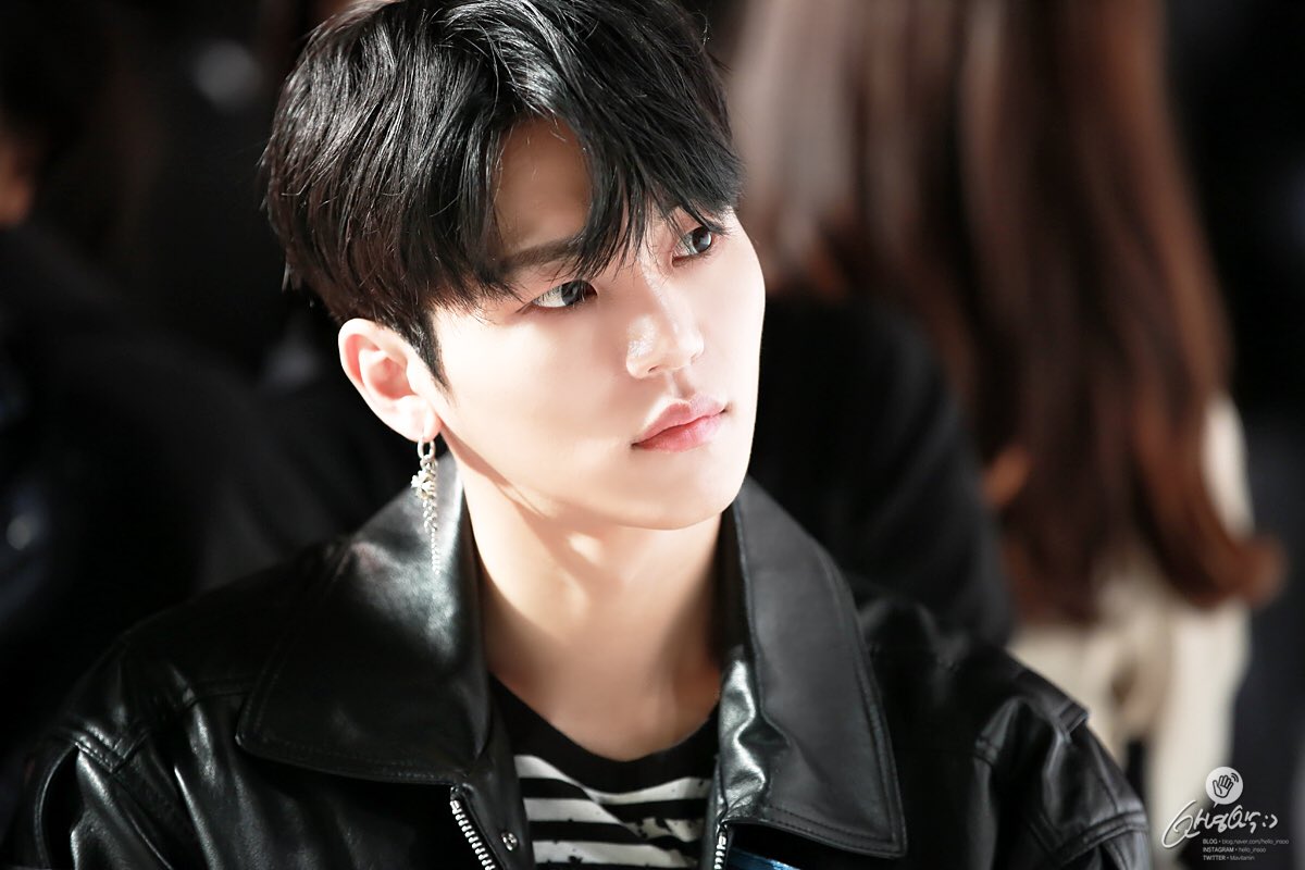 MaVitamin's tweet photo. ✔171018 ‘2018 SS Hiseoul Fashion Show_TERIAT’

@k10208888 모닝 힐링엔 역시 인수지👍🏻💕

#마이네임 #MYNAME #insoo #마이네임인수 #인수 #강인수 #테리엇 #TERIAT https://t.co/jrc63XSCWo