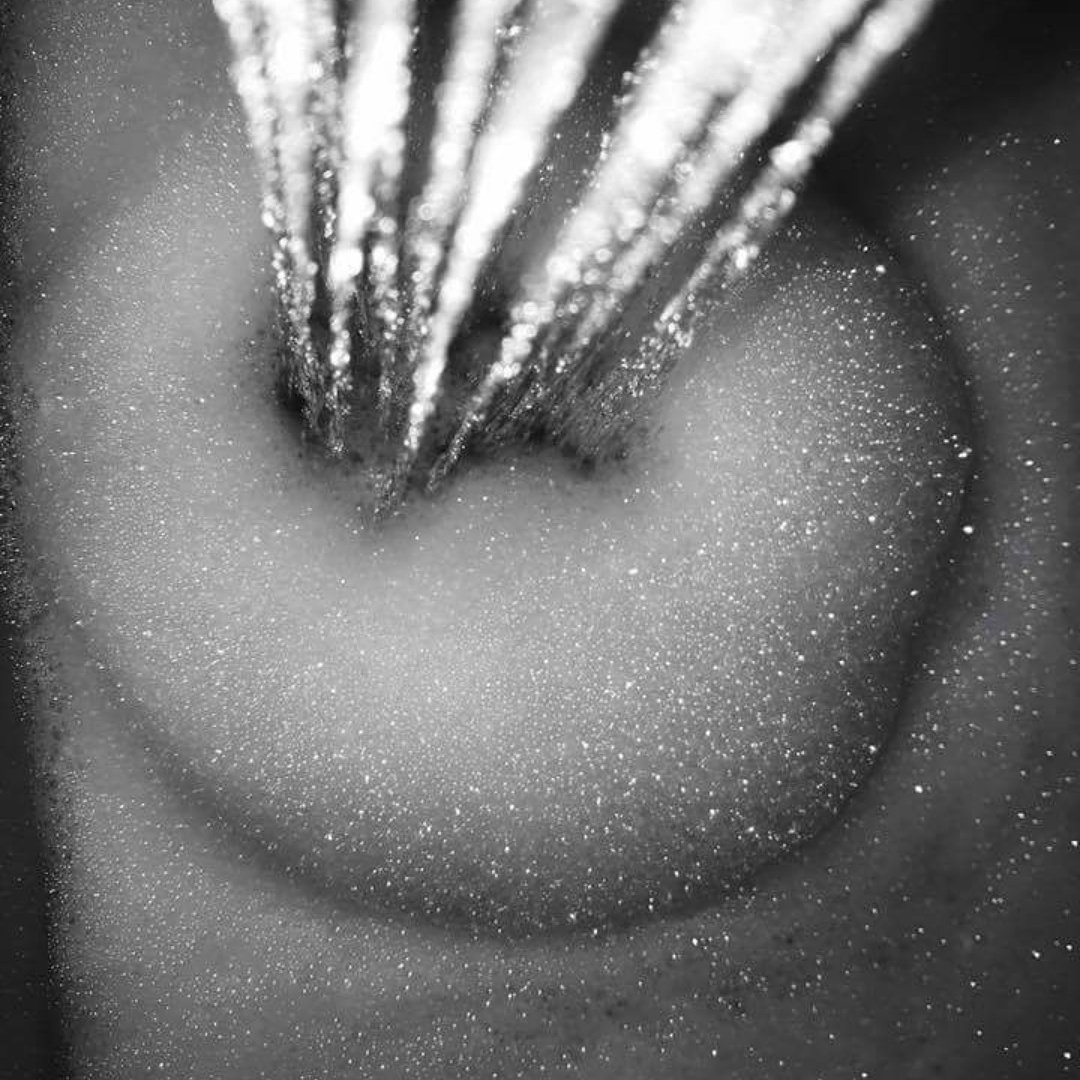 thejaimelyn's tweet photo. What do you see???
#BlackAndWhitePhotoChallenge #TheDress
c. Maggie Lewis-Stevenson https://t.co/SBSAlp0s8l
