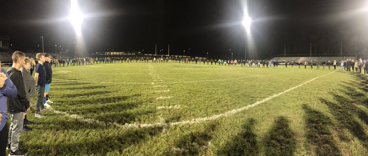FCABlacksburg's tweet photo. Can’t even explain the amazingness of tonight. Thank you @BburgHSBruins for allowing us to use the field, we were blessed! #FoF2017 ✝️🙏🏼🙌🏼 https://t.co/Wvm0m2pDif