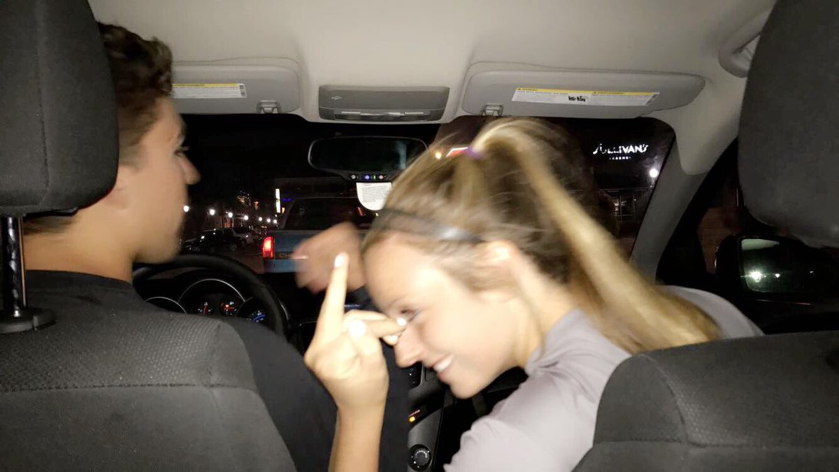 Alexa_lembach13's tweet photo. Happy birthday @joeymiller206 have a great day even tho u hate me ❤️ #phht https://t.co/I1d4DzIbGs