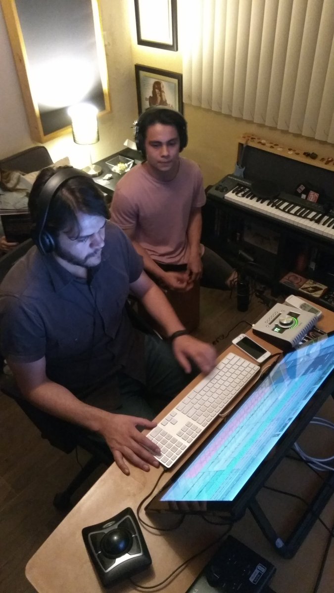 Los85k's tweet photo. El Javs grabando con el buen @OrozP 🤘💥🔥😁 https://t.co/cNS2XEKrPh