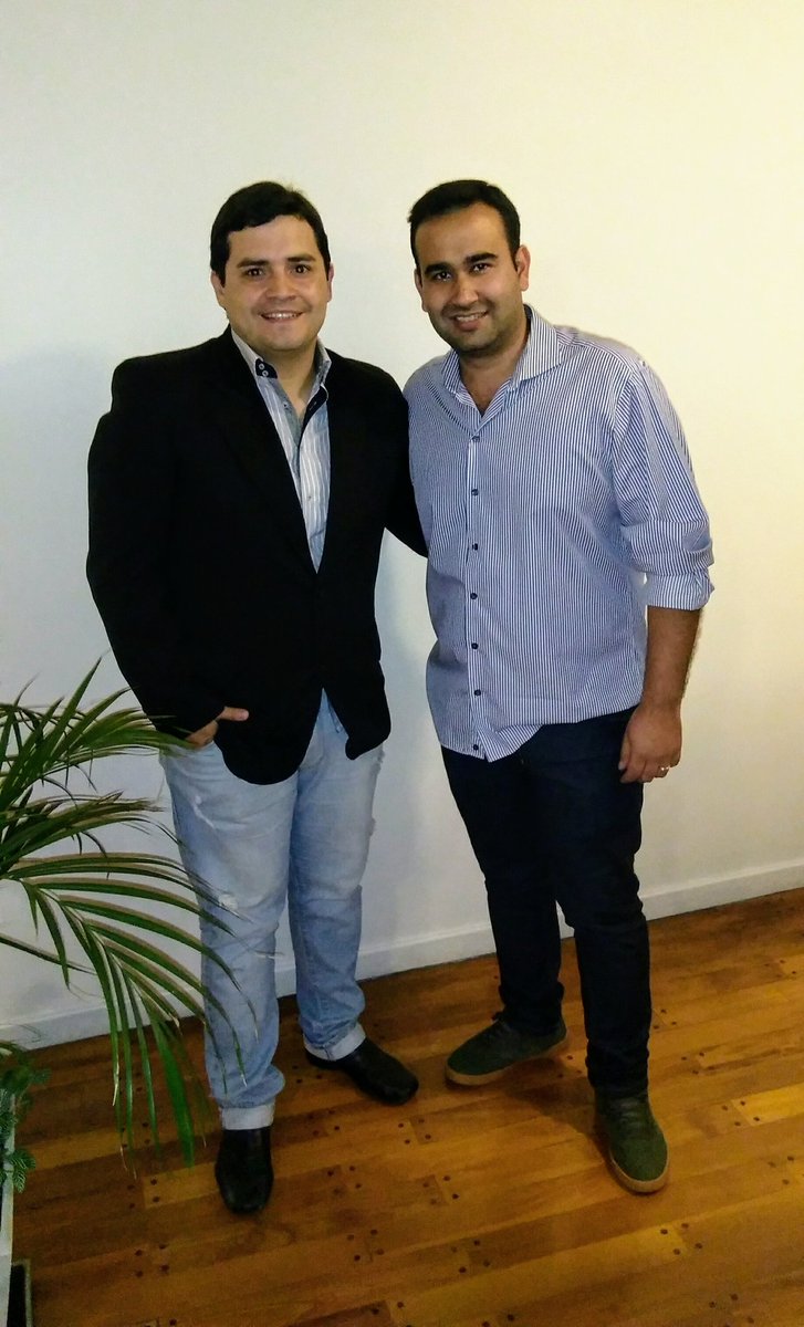 pilazobrenda's tweet photo. JUNTO A ALE VELAZQUEZ!! UNA GRAN PERSONA. EXITOS https://t.co/X3qBgm1Qra