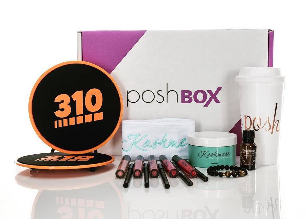 officialposhbox's tweet photo. OUR FALL POSHBOX IS HERE!!!⠀
⠀
What brand are you most excited about seeing? ⠀
.⠀
.⠀
.⠀
.⠀
.⠀
.⠀
.⠀
#subscriptionb… https://t.co/umKe9Jksd8 https://t.co/vzi5qUpNyi