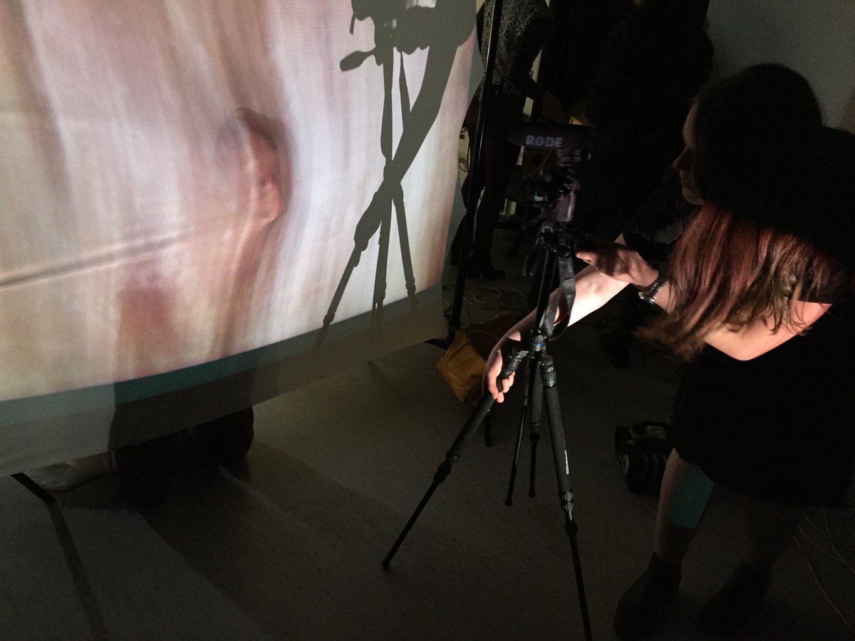 CurtinFTV's tweet image. Stretchy Face
#frontprojection #film #cinema #curtin