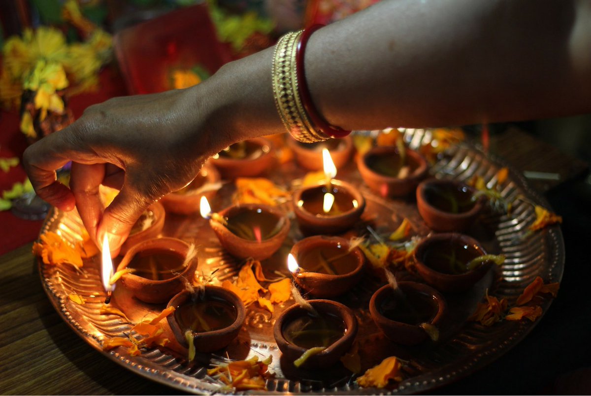 BerhampuriaTips's tweet photo. A Prosperous Happy and Green Diwali. May God Bless You All. #BerhampuriaTips https://t.co/gNlnz3OSfP
