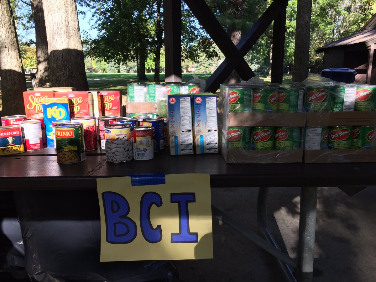 ACSLionsRec's tweet photo. A big thank you to our community support. The Food Bank received nearly 325lbs today. Thx to @Lancacontracti @FortHenrySS &amp; Dr. Martinek https://t.co/FfxTFxLFI6