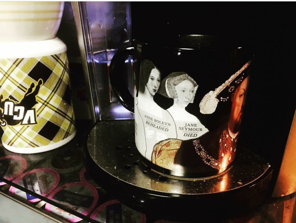 oceanjess21's tweet photo. My disappearing wives of Henry VIII mug #mugclub #history #historynerd #HenryVIII #Kings #divorcedbeheadeddieddivorcedbeheadedsurvived #Englishhistory #historyofengland #muggamestrong #anneboleyn #Keurig https://t.co/m9Rnawze4g