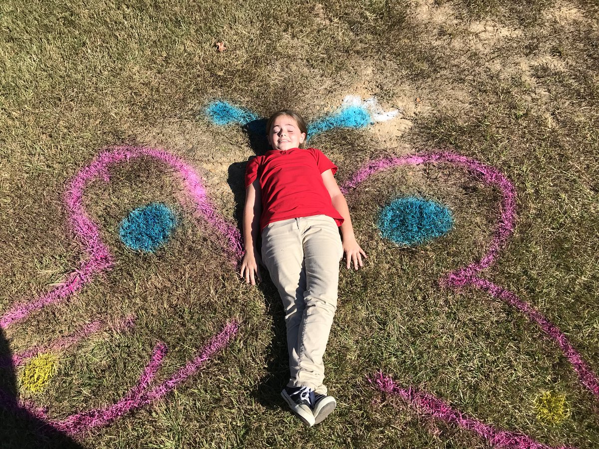 Taylor3rdGrade's tweet image. Rewarded for meeting their AR goal in the classroom for September! Keep reading to meet goals for October. 📚