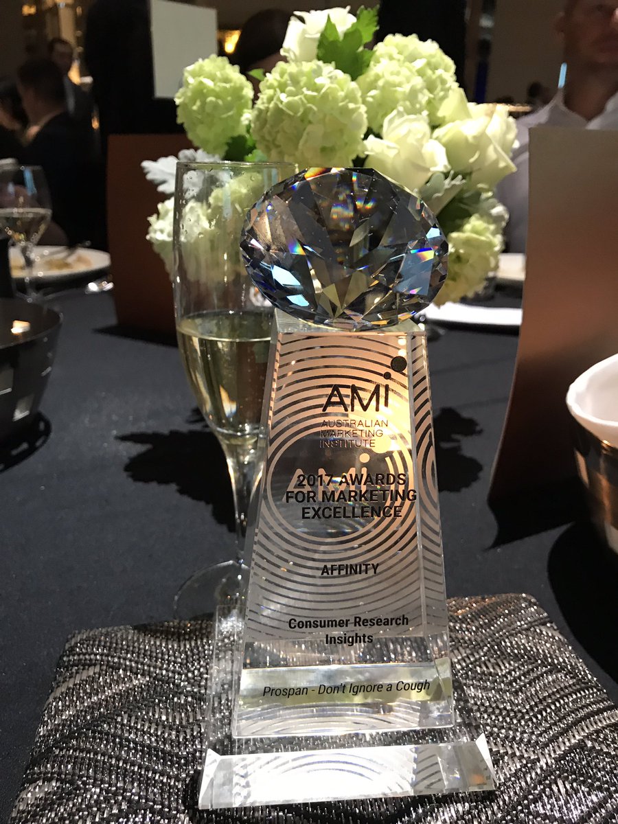 AngelaSmithAU's tweet photo. Checking in some extra baggage after last night's Consumer Research Insights Win at the #AMIAwards2017 @AMI_Marketing_ https://t.co/PvAKZLwJcc