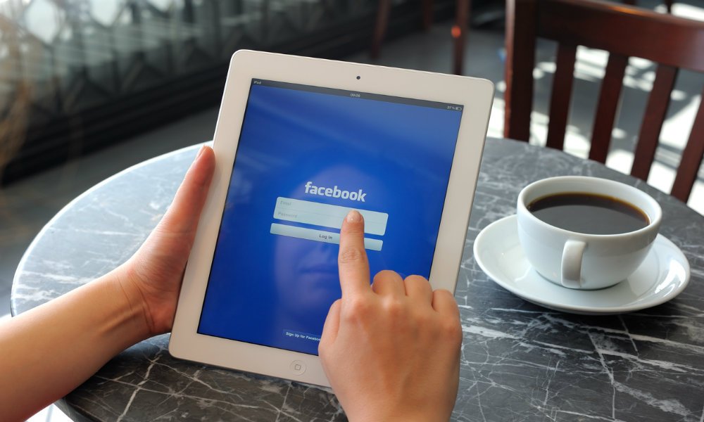 edziolem360's tweet photo. #Facebook officially rolls out food ordering as part of longer-term #commerce evolution#foodordering https://t.co/TUIw4heRZX https://t.co/KPuAfGO7Xd
