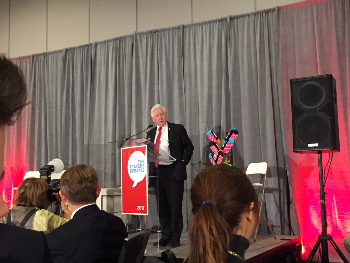 emilykiddwhite's tweet photo. In a #traversdebates on the immunity of Canada to a trump-style populism, the marvelous @BobRae48 raises the impt of the Charter. #cdnpoli https://t.co/VGzXtuqT3k