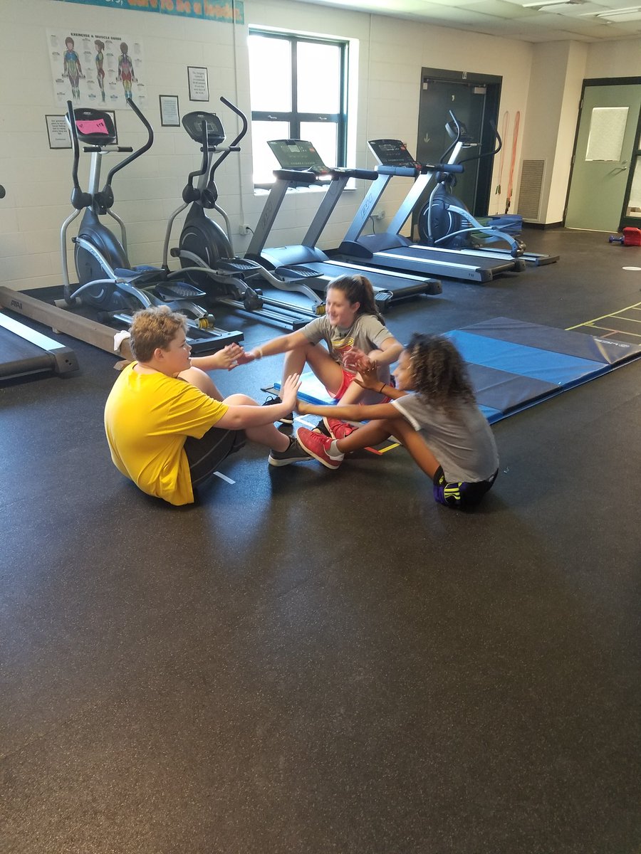 PERocksatBRMS's tweet photo. Working out in Fitness class at BRMS is even better with a little help from your friends... #umatteratsk #brmsrocks https://t.co/8qUEhlXu7e