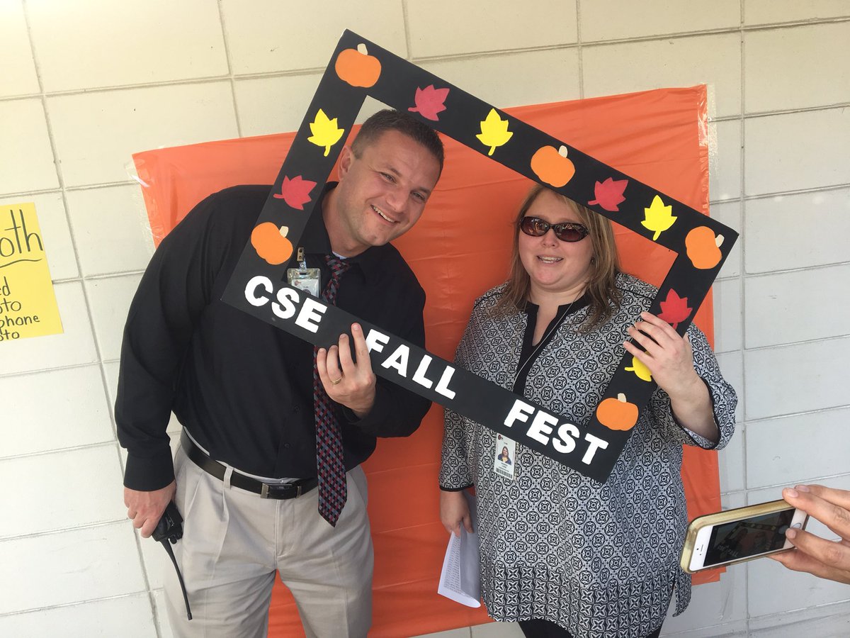 LDowning17789's tweet photo. Had a great time at #CSEFallFest! #HawksLEAD #adfwap @HawksLEAD https://t.co/ar8AAY2s0R