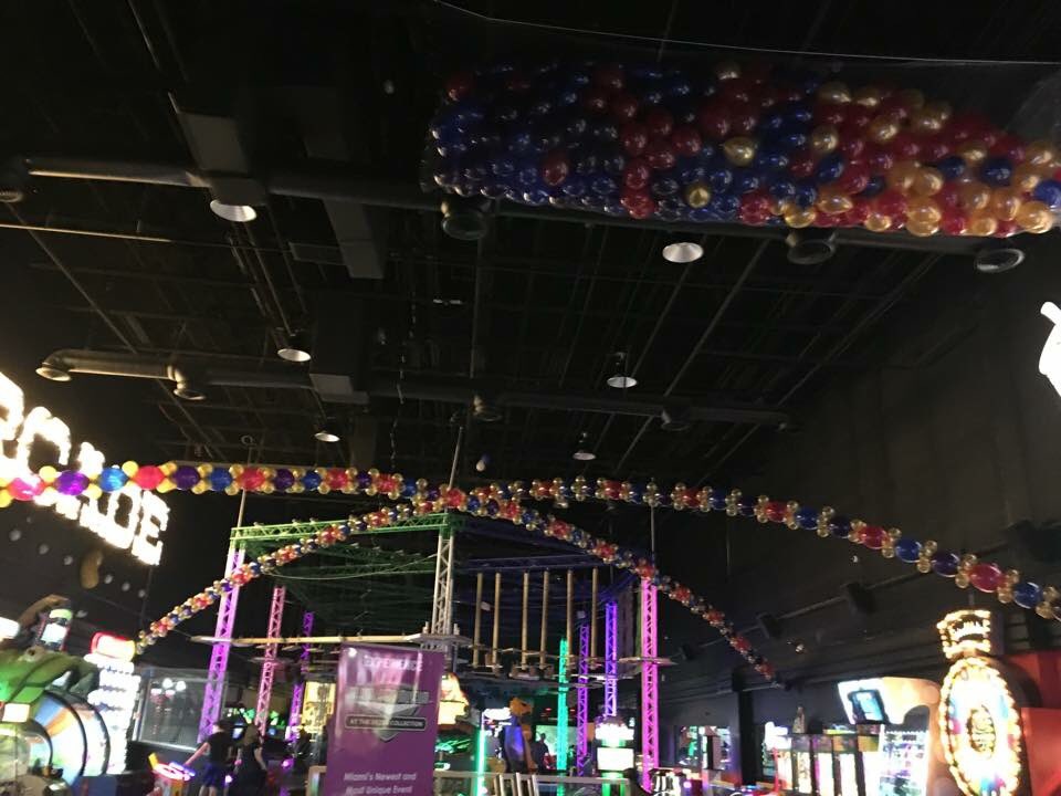divinecakesetc's tweet photo. Xtreme Action Park #balloonarch #balloondrop #balloon #balloons #southflorida #Miami #FortLauderdale #WestPalmBeach #palmbeach #jupiter https://t.co/1vgN3bRAlZ