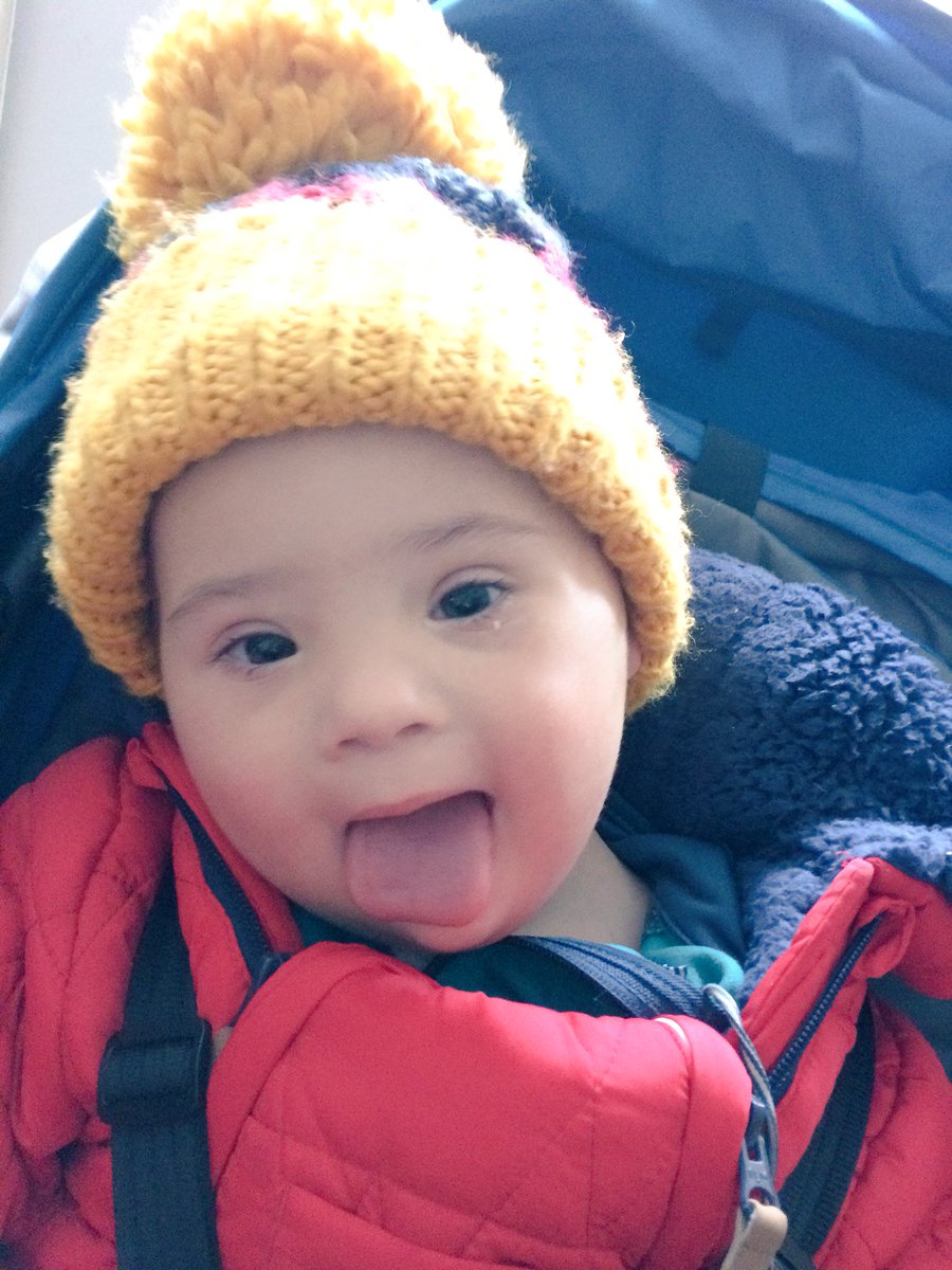 csclaire25's tweet photo. October #Rocktober @TheDSDN winter hat ready https://t.co/14o6vp9tZW