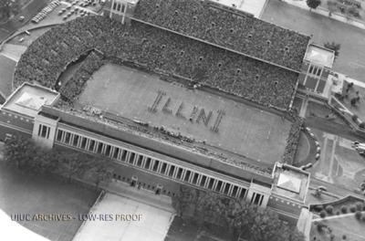 HistoryatIL's tweet photo. On this Day in U of I History, Memorial Stadium opens in 1923! I-L-L!
#IllinoisSesquicentennial #PlacingIllinois
Photo Source: @UIarchives https://t.co/Y5vHC1ND2l