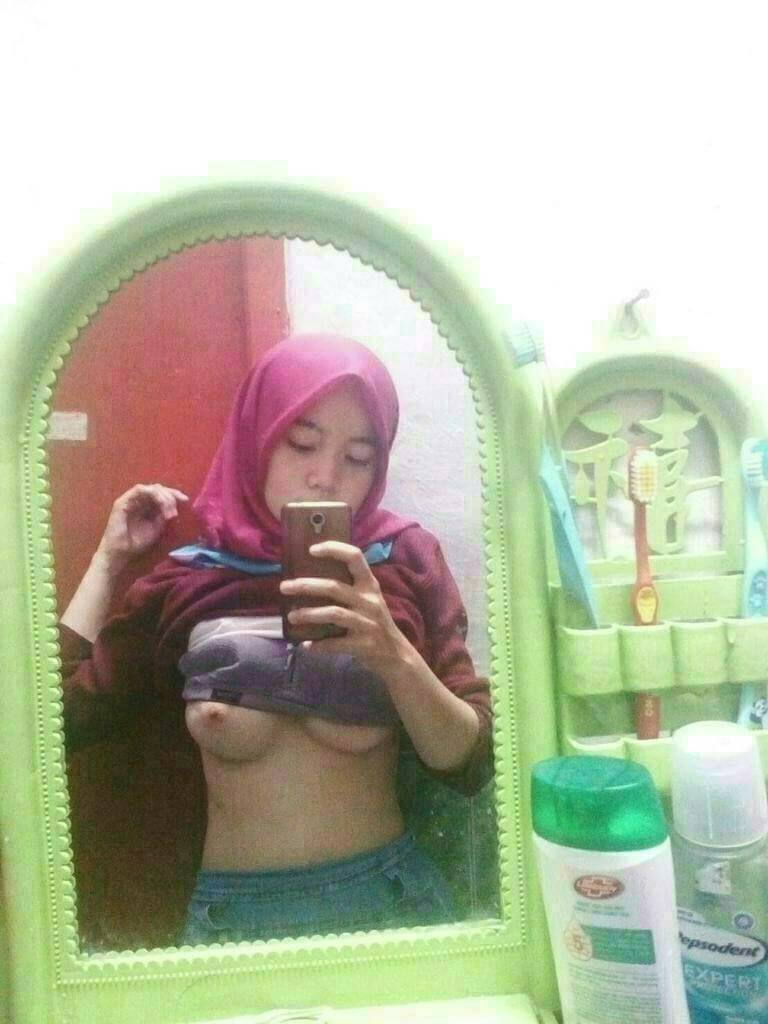 Bangkomar81's tweet photo. #bokep #bugil #tante #sma #ngentot #ewe #pap #naked #igo #indohot #Retwet  #crot  #mahasiswi #surabaya  #janda #memek #colmek #jilboob https://t.co/zLnXp3UCn9