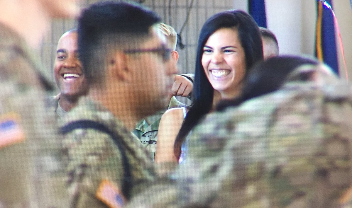 CBS4Photogs's tweet photo. The Soldiers of 1st Armored Div Combat Brigade Come Home https://t.co/CQft4Y3oDy