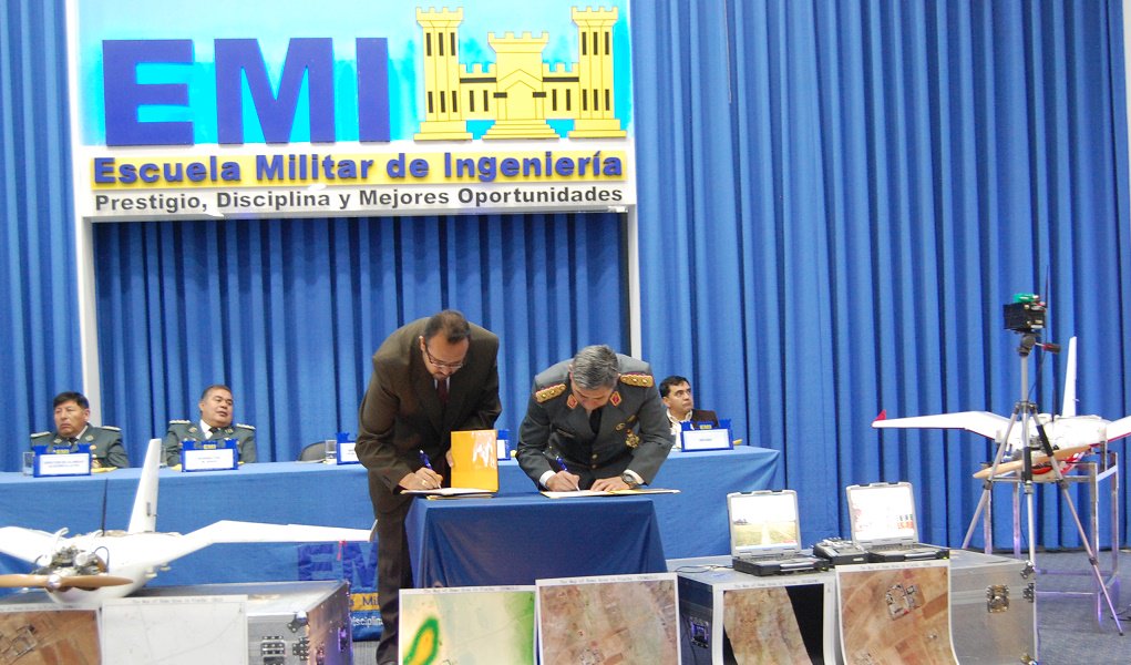 emibolivia's tweet photo. EMI Y MINISTERIO DE OBRAS PÚBLICAS, SERVICIOS Y VIVIENDA SUSCRIBEN CONVENIO DE COOPERACIÓN INTERINSTITUCIONAL - https://t.co/MQBviPv95C https://t.co/jAzoXKOwsp