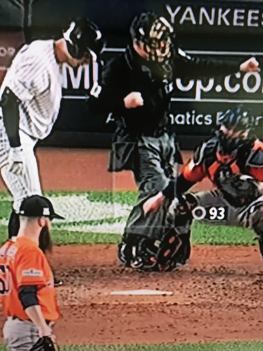 JimSim33's tweet photo. Really Ump?! That’s a strike? It’s a foot outside the strike zone! #ThisUmpSucks https://t.co/BUnEPjMn2e