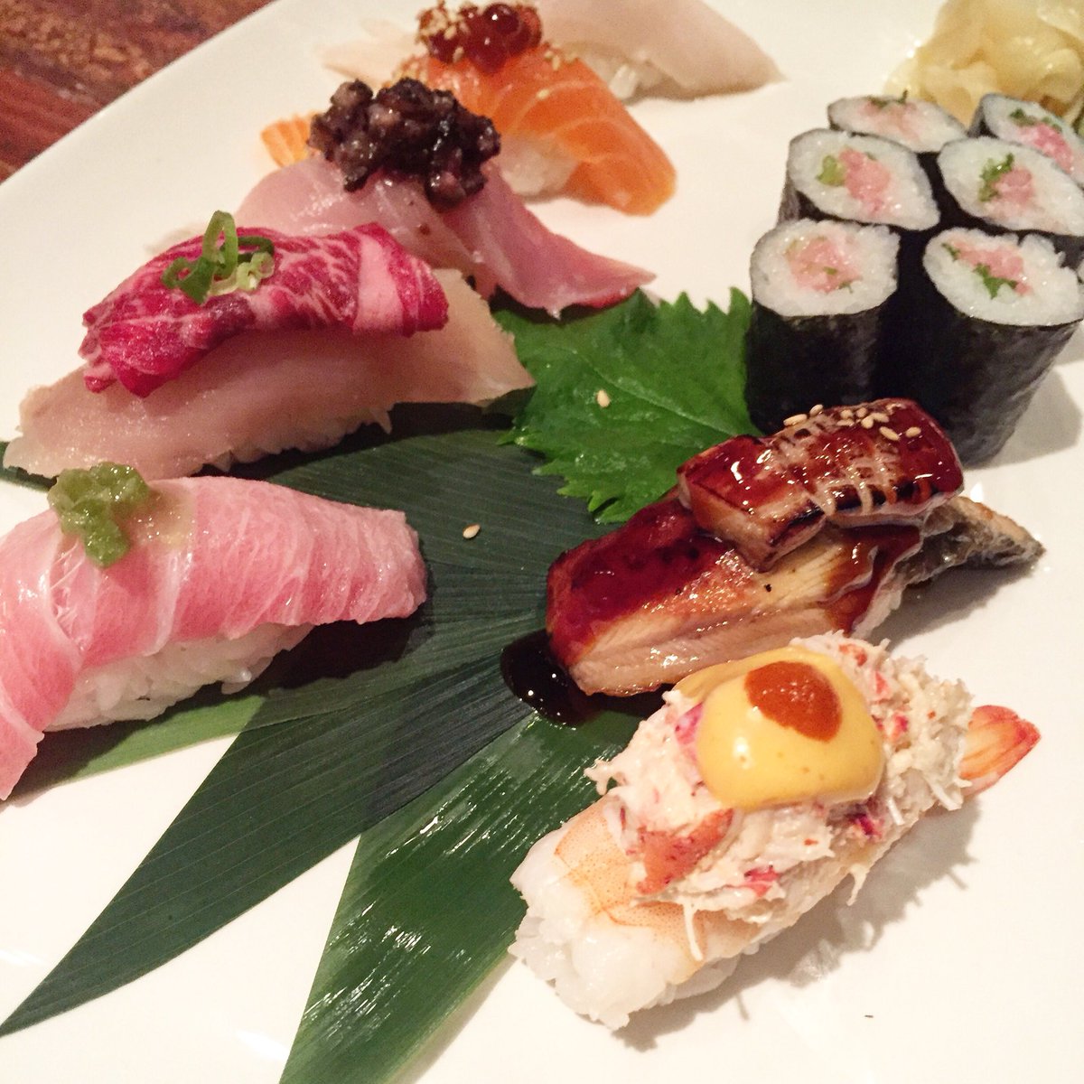 Sunda's tweet photo. Can’t decide on what #sushi to try here? We have a #Moriwase plate that has a sample of our signature nigiris! #tryitall https://t.co/8z6rlt6pdf