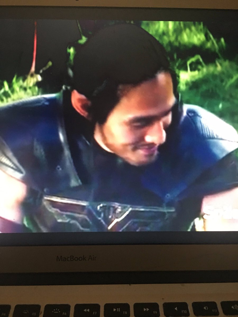 RoseChaikin's tweet photo. @TamarWrites Reminded of #nicejewishfangirls panel @ NYCC today when I saw this in TheShannaraChronicles today. Look familiar? #NoMoreNazis https://t.co/vSAZq6cjzl