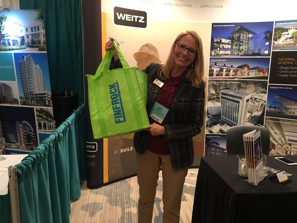 buchar_amy's tweet photo. Thank you @Finfrockdmc for wonderful swag!  #FRA2017 https://t.co/rxTLT17GMF