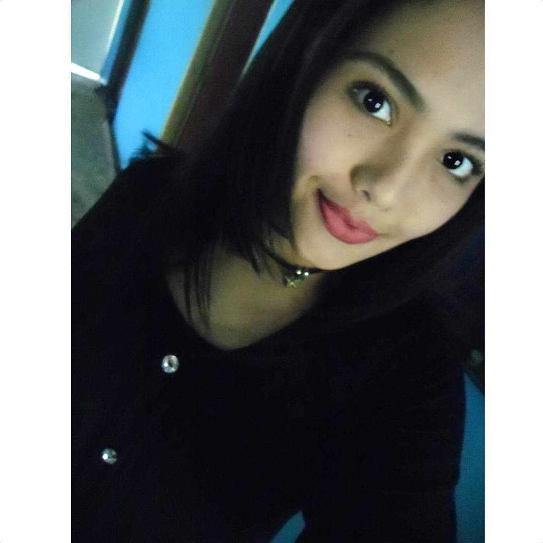 VanessaPFB's tweet photo. Como describir el enigma de tus ojos😍😏 https://t.co/C72LzZz7MO