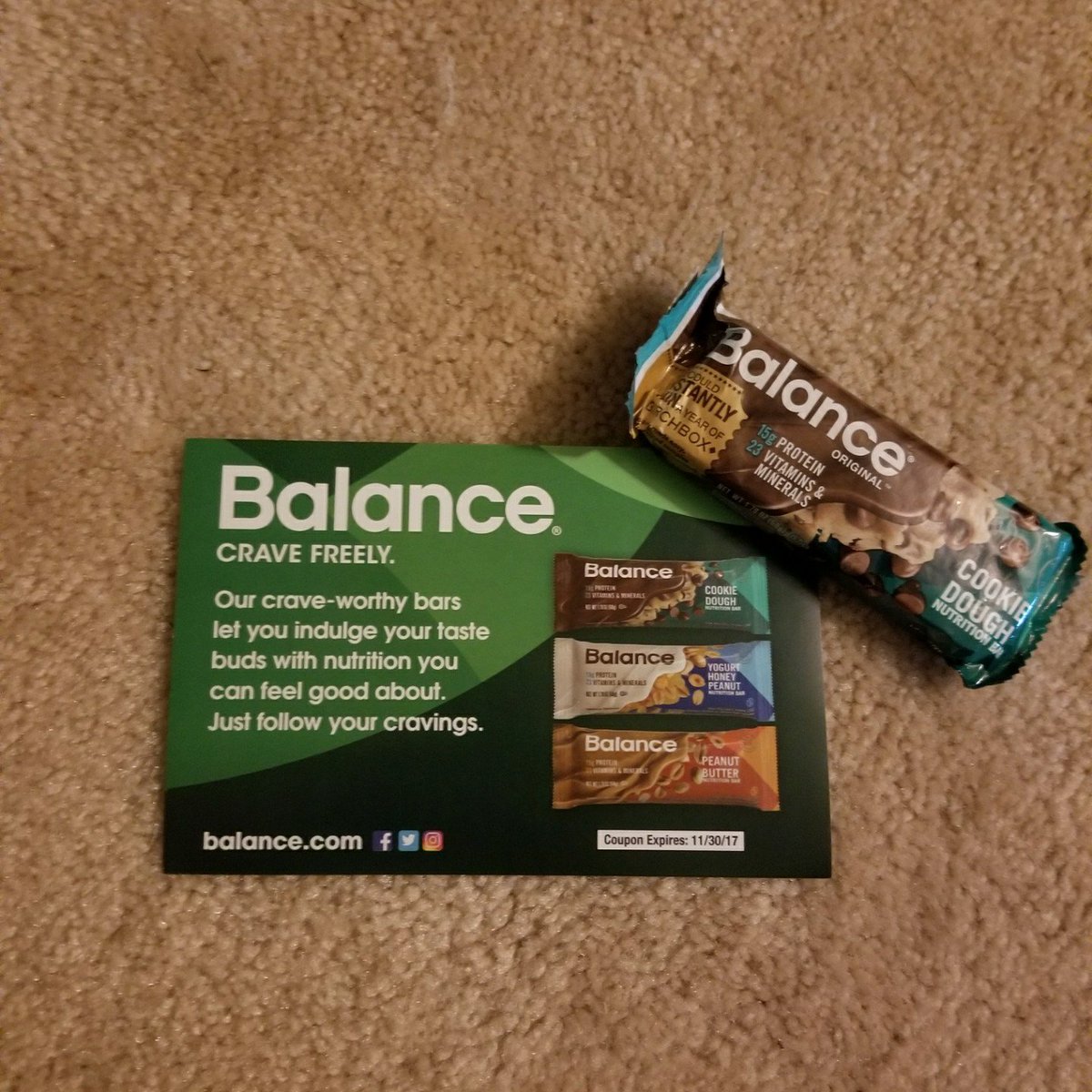 AshleyDahman's tweet photo. @influenster @balancebar #balanceVIP #CONTEST #balancemoms #complimentary.  awesome product here https://t.co/g48e0i0ZgO