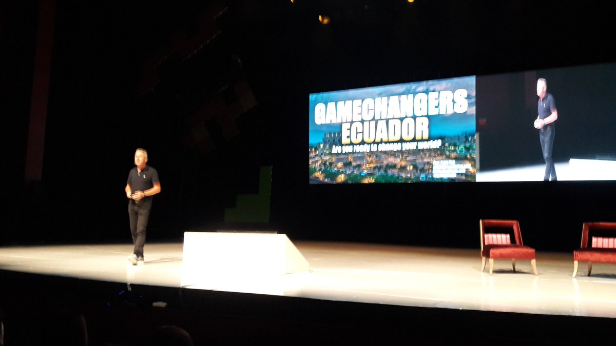 CARLAROSSICRF's tweet photo. Regresamos al #Reinvention ahora #PeterFisk nos dice q' p' ser un Gamechanger debemos preguntarnos: Que queremos reiventar? @Insights_la https://t.co/AoRq8tVSfD