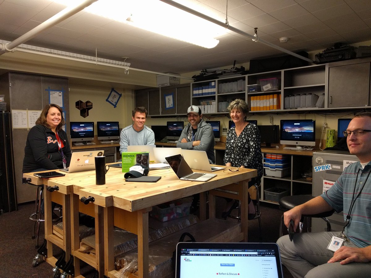 bushr1's tweet image. A great discussion for week 1 of @llkgroup &apos;s new #Mooc  #LearningCreativeLearning @ccassinelli @senorlloyd @rh_k8 #BSDFutureReady #BSDWeek3