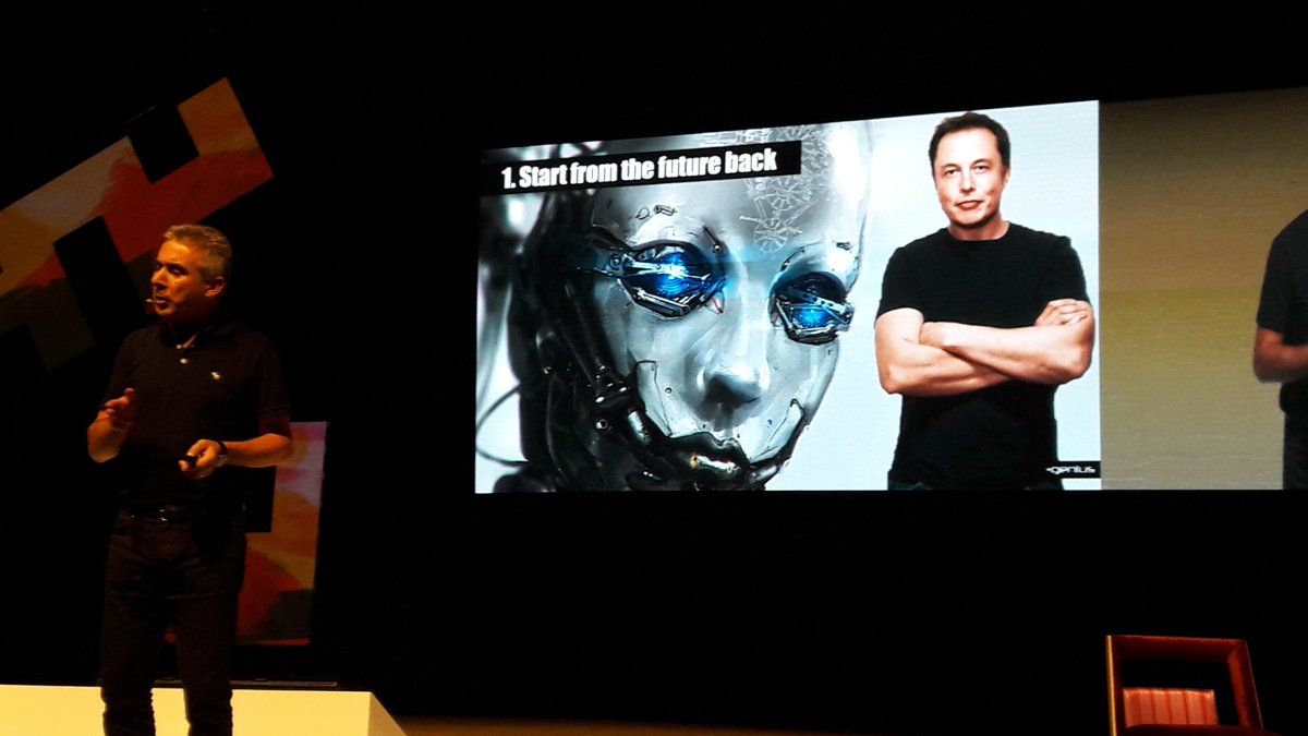 CARLAROSSICRF's tweet photo. Regresamos al #Reinvention ahora #PeterFisk nos dice q' p' ser un Gamechanger debemos preguntarnos: Que queremos reiventar? @Insights_la https://t.co/AoRq8tVSfD