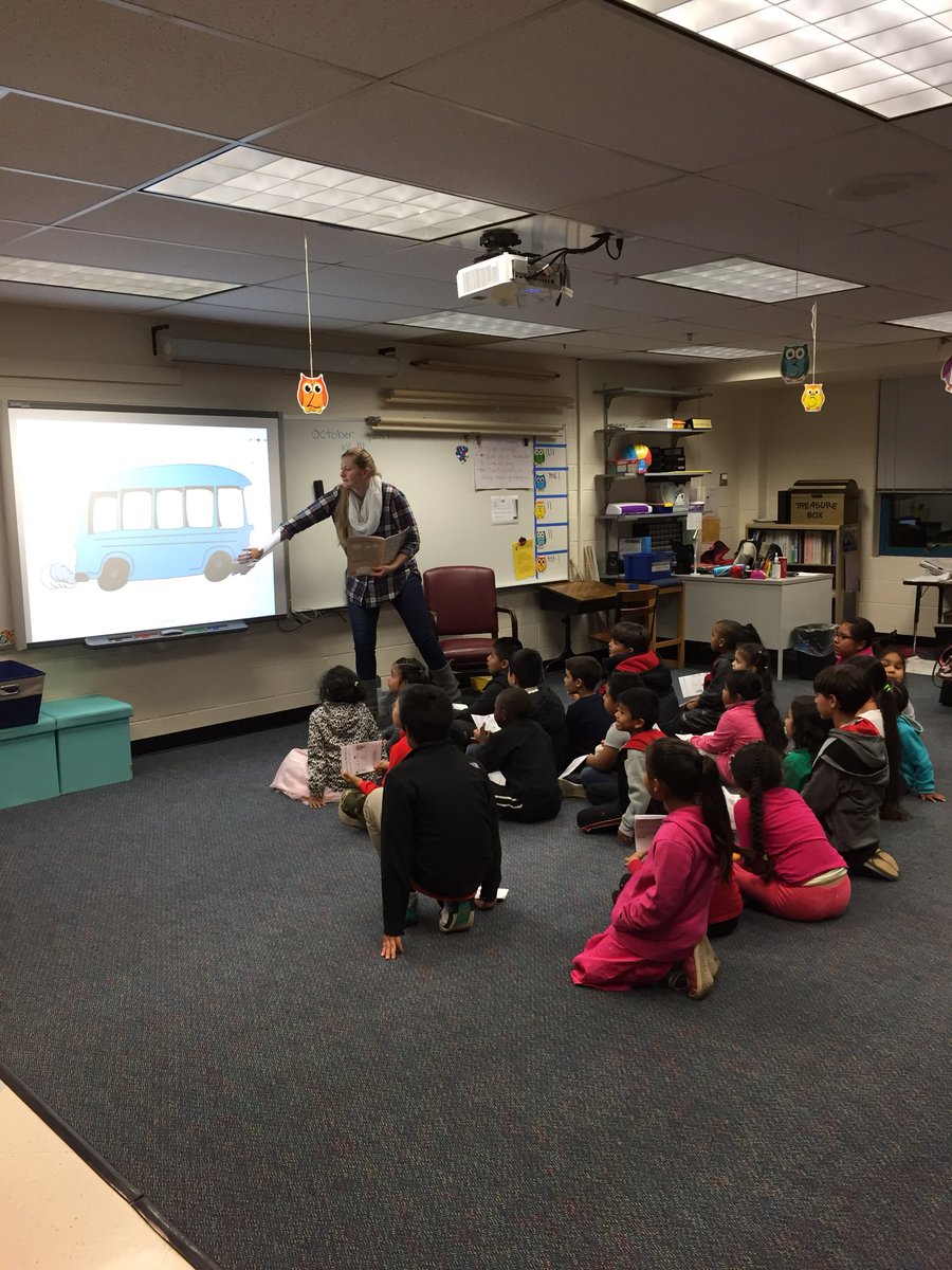reachforreading's tweet photo. Don’t let the Pigeon Ride the Bus! @M_Allex @jameslander @SamKlein_ESOL @NancyVanDoren @APSface https://t.co/kMzeJBLUHy