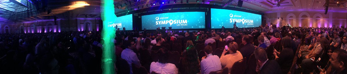 _shriroop_'s tweet photo. Houseful at #SitecoreSYM for @HammilHimself https://t.co/iERyHB5IgK
