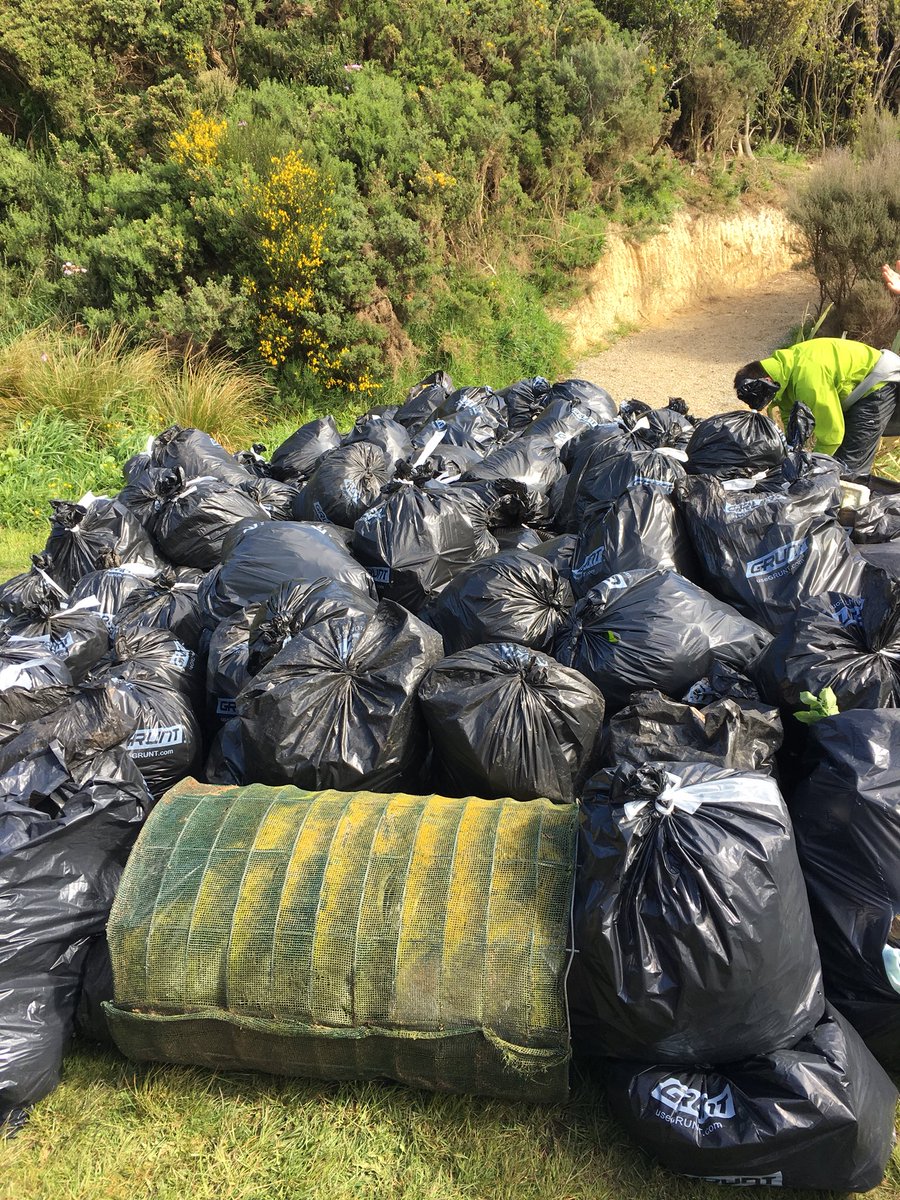 nathanmeffan's tweet photo. Hey @DuncanGarnerNZ I’m with @TaikaWaititi. These bags were filled with rubbish from that bush. https://t.co/dvKQZURqG6