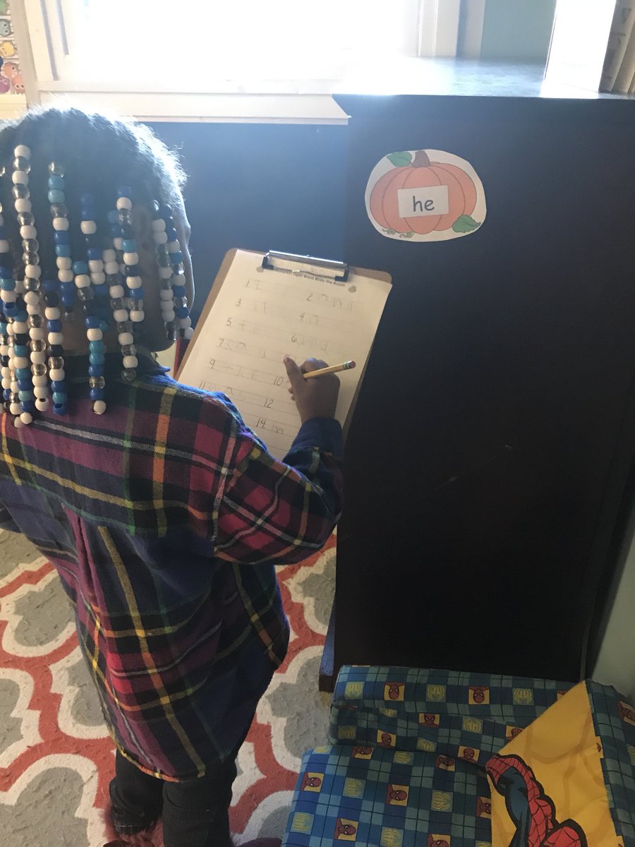 MissGarfall's tweet photo. We searched our classroom today for pumpkin sight words to practice writing sight words we have learned so far to review @LakelandSchool https://t.co/iRjVynMdNF