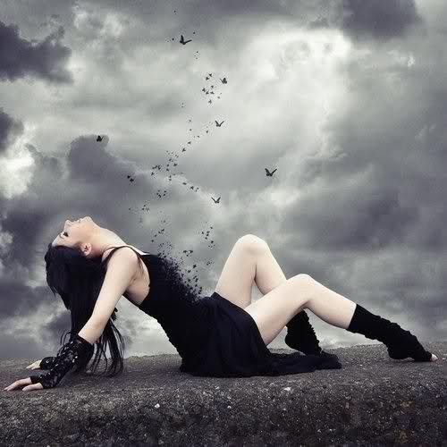 Dimple969's tweet photo. Still tied to you
Your name
A litany
Anguish is liquid fire
Love torments
#writtenriver #poemtrail #deathbypoet #beautifulmess #WyldeVerse https://t.co/xvP51EUkie