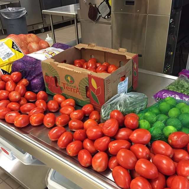 AHSculinary's tweet photo. Looks like Pico de Gallo to me! #culinaryI #knifeskills https://t.co/gSRK47u6D1 https://t.co/WP2OrVmlqo