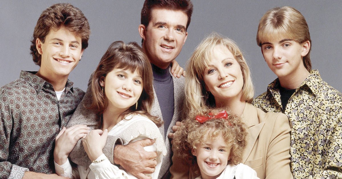 plotuspowerup's tweet photo. Actress Joanna Kerns details her decision to undergo a double mastectomy in our latest blog post https://t.co/8D51inDNI2 #pinklotuspowerup https://t.co/TJmQvPiKlW