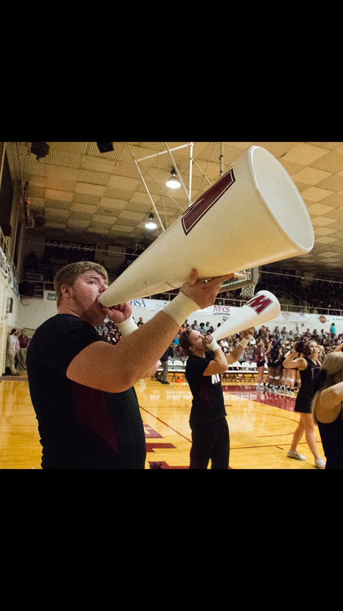 HubbardColton's tweet photo. Me and Kyle out here doing what we do! #wtcheer #gobuffsgo https://t.co/UlSF1YTmxa