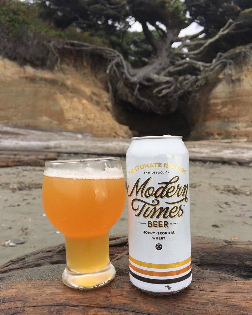CraftBeerDudes's tweet photo. Today’s Craft Beer Review! 
Fortunate Islands
American Pale Wheat Ale
Modern Times Beer
San Diego, CA
5.0% ABV

Appearance - Pours a clear … https://t.co/migJSh1idn