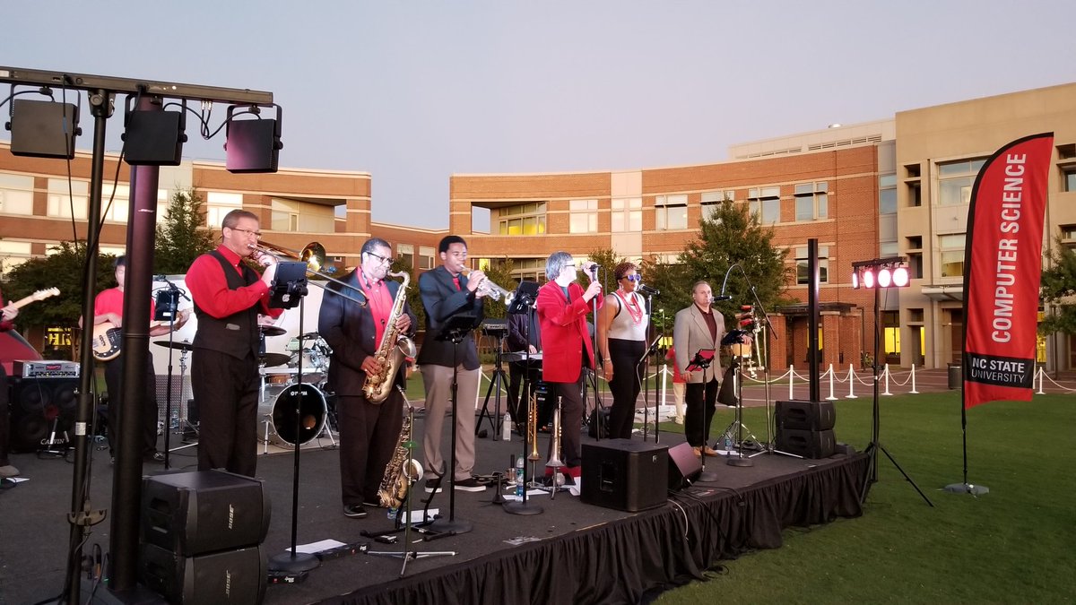 ncstatecs's tweet photo. Thanks to the more than 500 people who came out tonight! #CCRocks #CSC50 https://t.co/gn8cbcN9wW