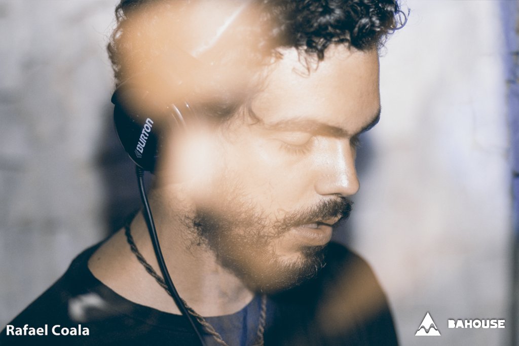 currentlydummy's tweet photo. 10.06.2017 | Salvador | Bahouse: Gabnn, Splinter, Angelo Reale

© Bahouse Intl. 2017 | Sounds closer.
https://t.co/mgqafSyP5i https://t.co/EdihKHjyUC