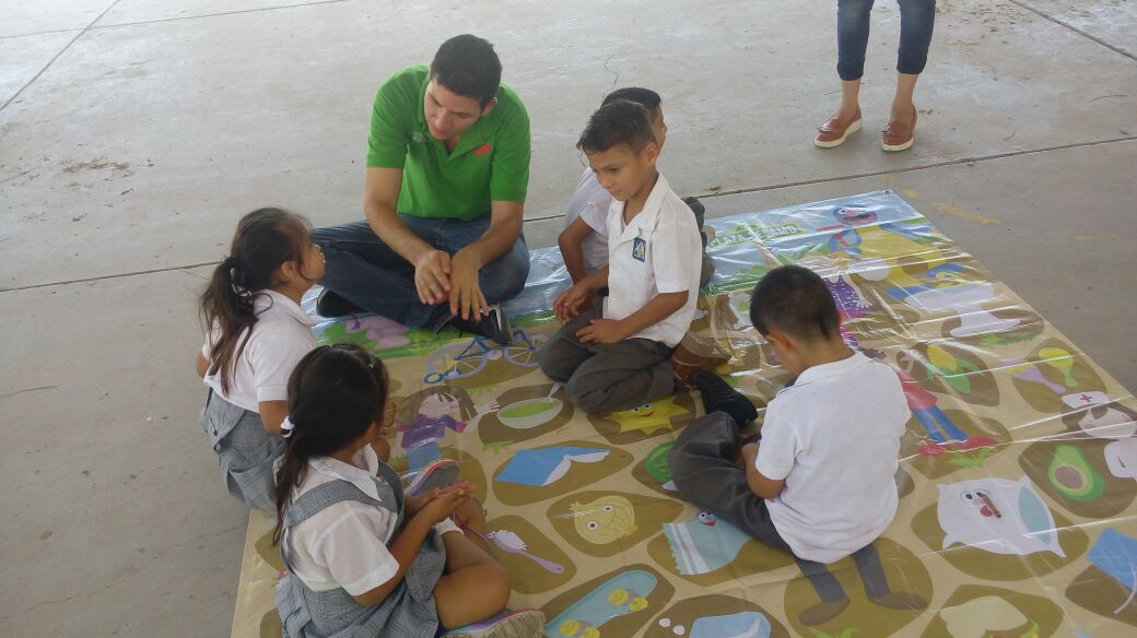 Chepestrada1's tweet photo. PLATICAS DE ALIMENTACIÓN CORRECTA Y ACTIVIDAD FÍSICA EN CENTRO DE ATENCIÓN MÚLTIPLE NUM. 52. @JS4SONORA  #ChécateMídeteMuévete https://t.co/nB5coJ25x3