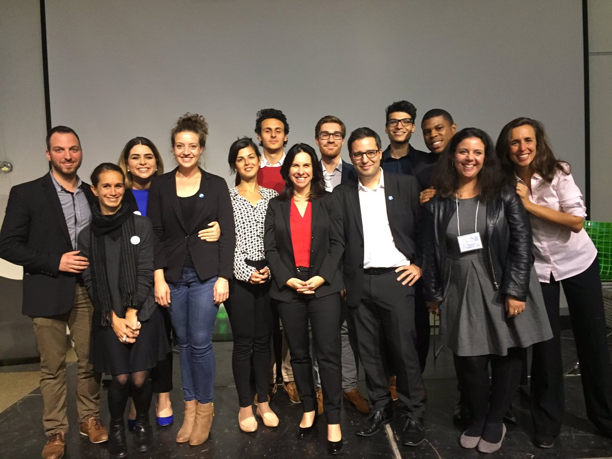 Avec notre fabuleuse équipe à <a href="/forcejeunesse/">Force Jeunesse</a>. La relève se prépare à prendre les rênes de l'hôtel de ville #polmtl #fjmun2017