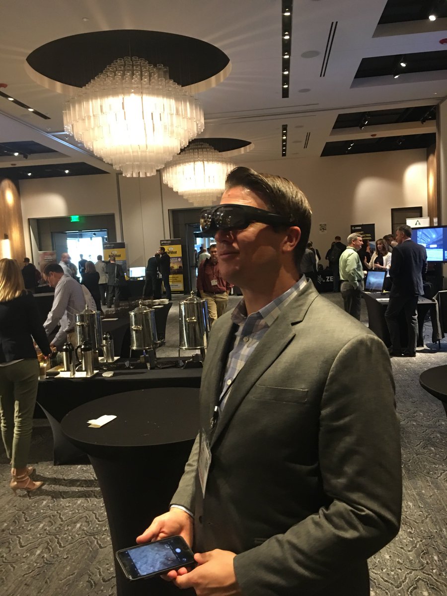 OsterhoutGroup's tweet photo. A few snaps from a successful day at #EWTSFall17 #AR #Smartglasses #changingwork https://t.co/9kQzK5eVRH