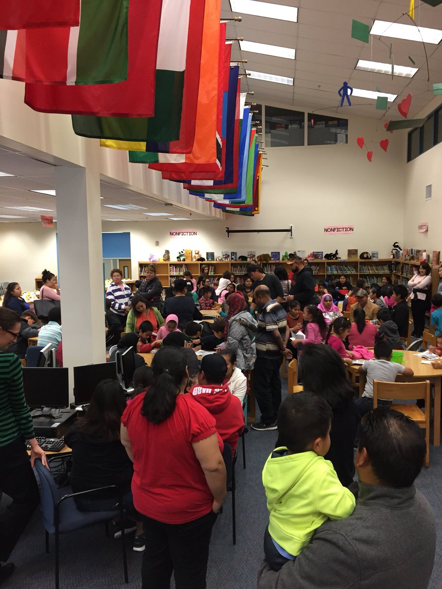 reachforreading's tweet photo. Full House!!! 140+ at October Reach for Reading!!! @APSface @SamKlein_ESOL @longbranch_es @TanniaTalento @APSVaSchoolBd @APSLibrarians https://t.co/M0oot6yrTp