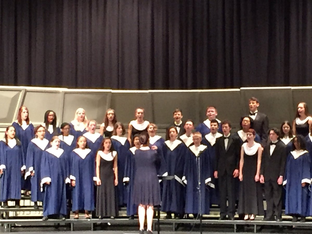KimSweeney2's tweet photo. Beautiful performances by Urbana HS symphony, concert choir, and chamber ensemble!  So fortunate to have our kids be a part of this program! https://t.co/QQCgzUYBgl